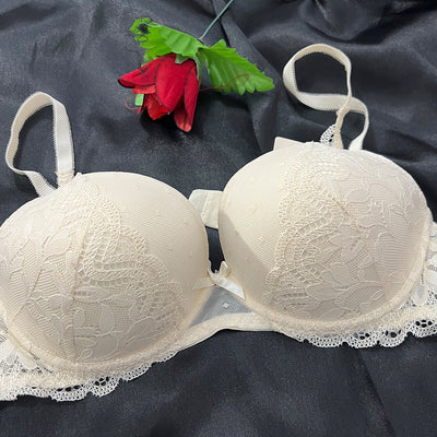Elegant Lace Lift Lightly Padded Bra