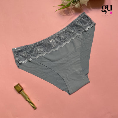 Stretchable – Soft Lace Trim Panty