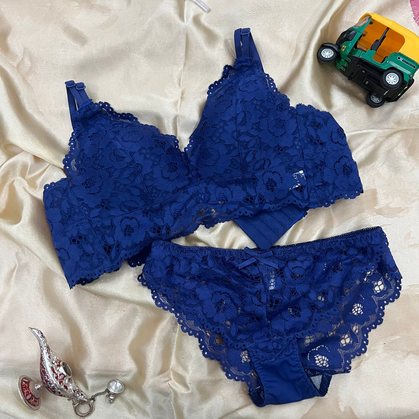Midnight Bloom Lace Lingerie Set