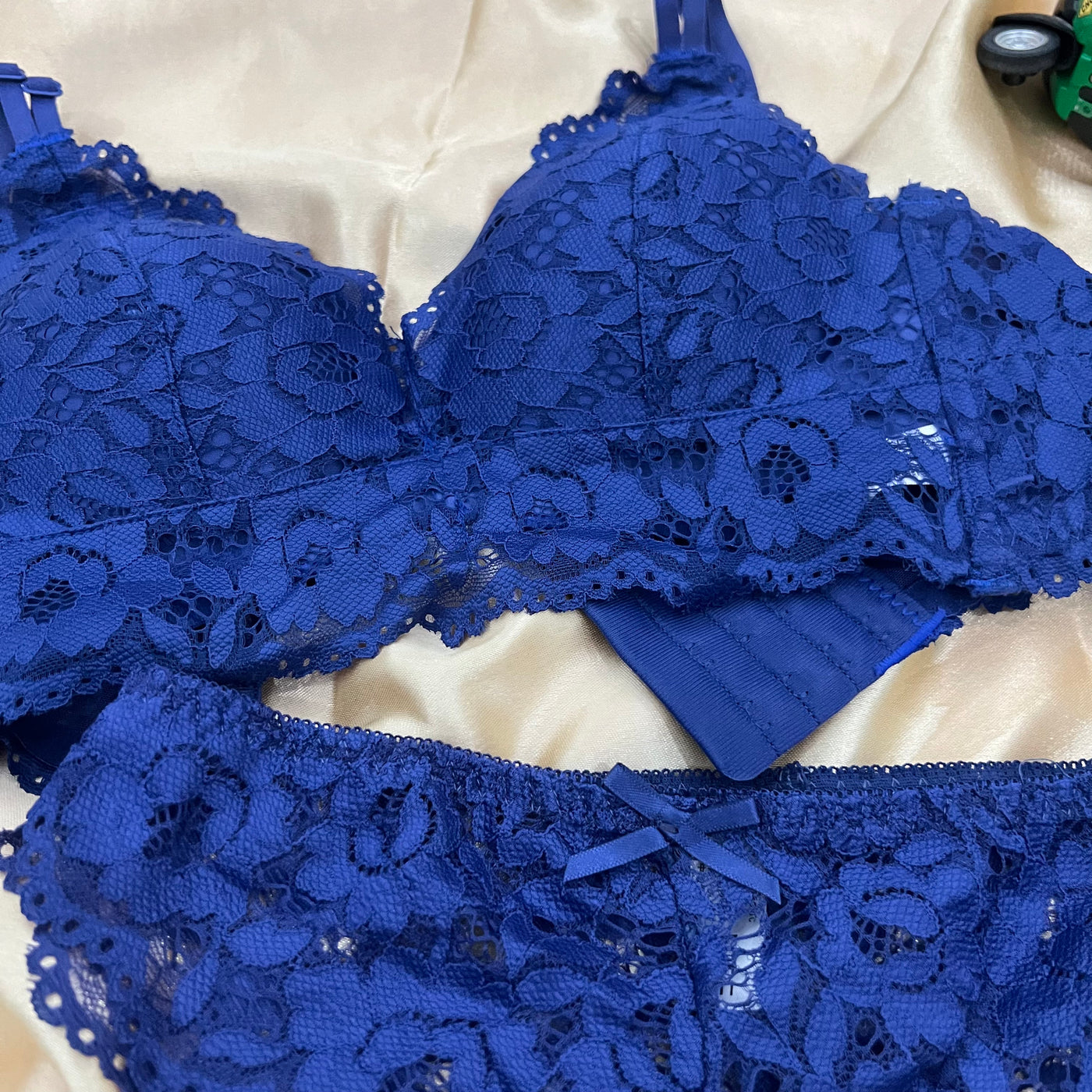 Midnight Bloom Lace Lingerie Set