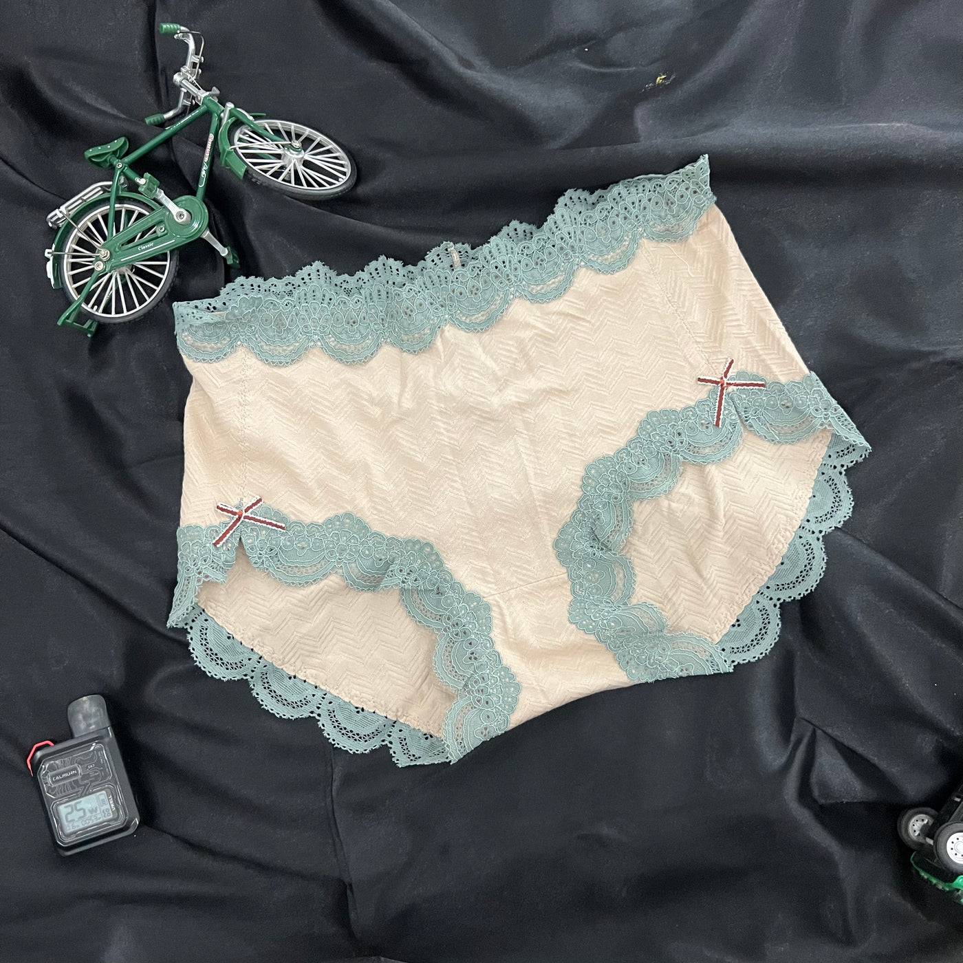 High-Waist Soft Lace Panty – Soft, Stylish & Comfortable