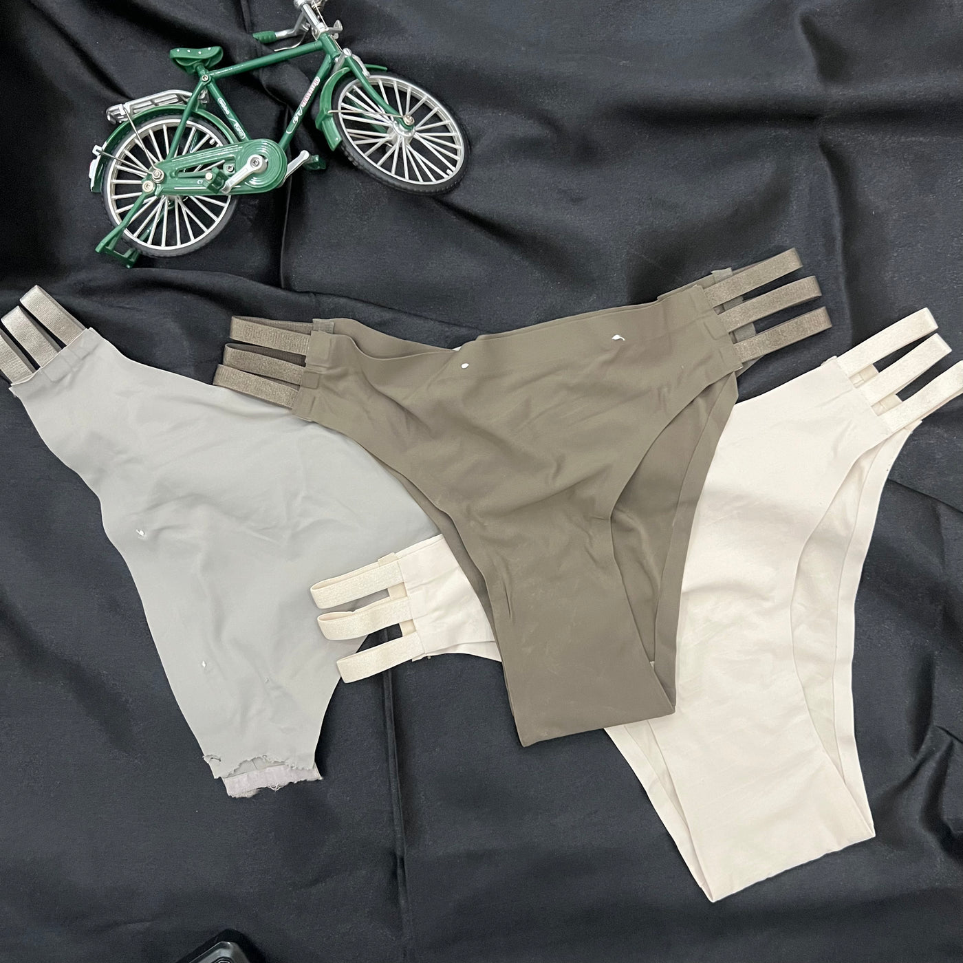 Triple-Strap Seamless Bikini Brief – Thong