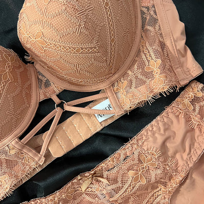 Premium Lace Elegance Set