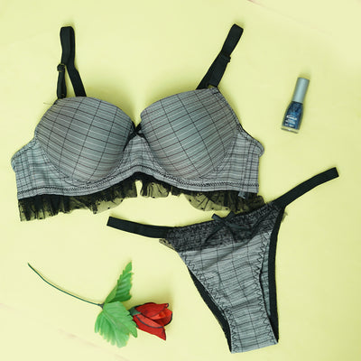Pattern Lace Trim Padded Bra & Panty Set