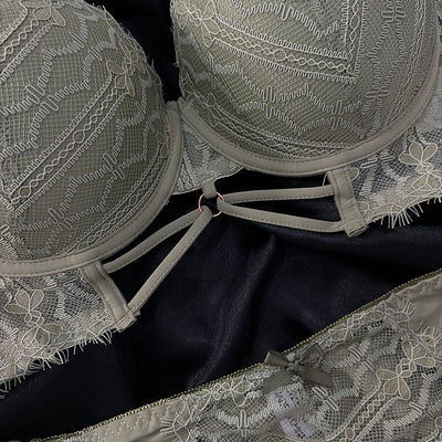 Premium Lace Elegance Set