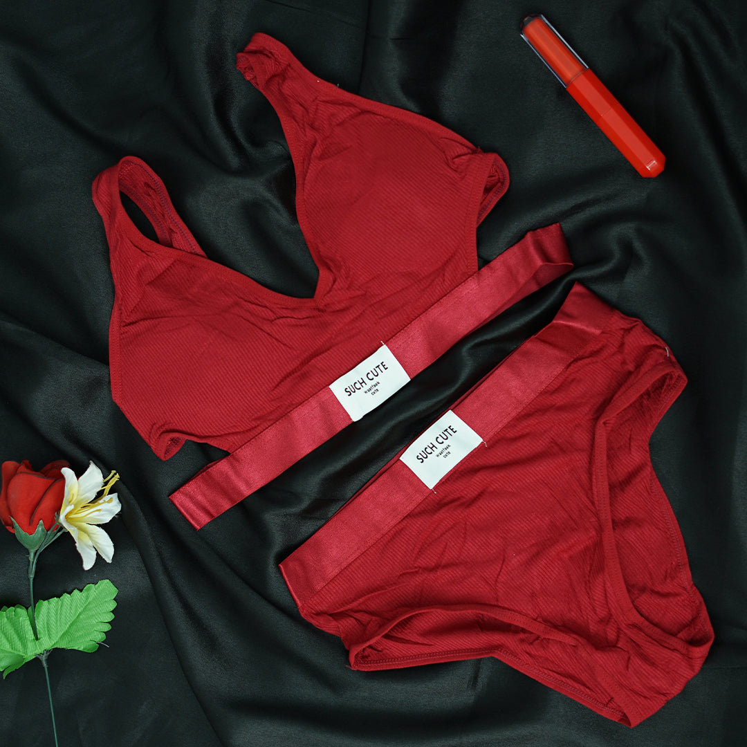 Women's Gym Sports Bra and Briefs Set