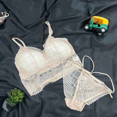 Bold Lacy Bralette & Panty Set for the Fierce You